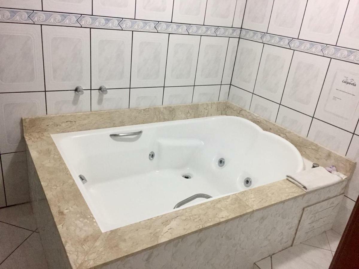 Hotel Carpevita Канела Екстер'єр фото